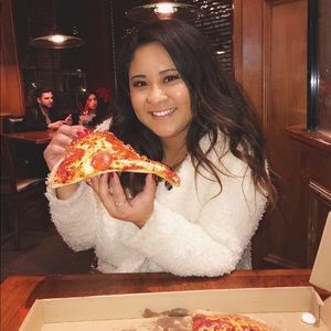 Meet your Posher, Alyssa